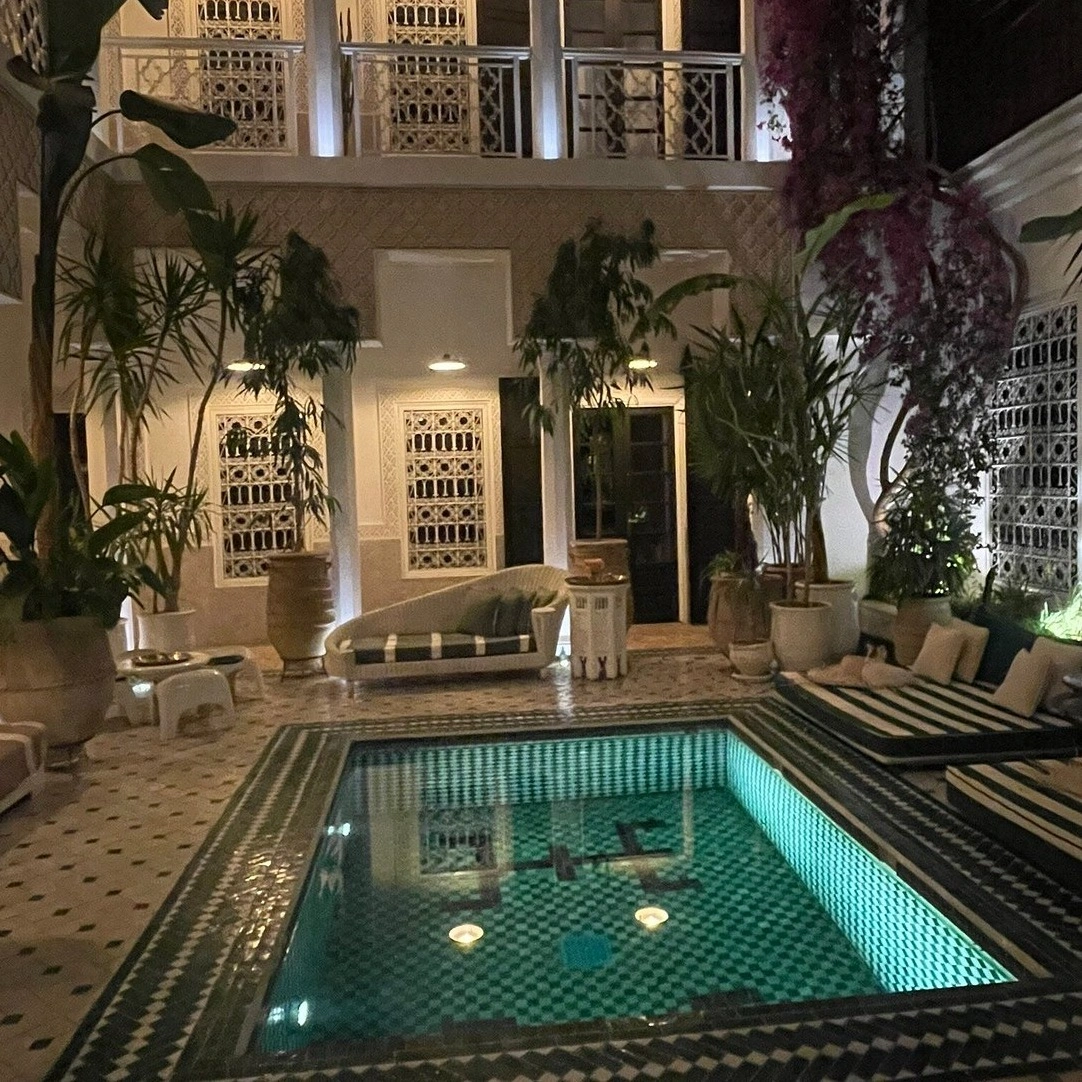 riad yasmine marrakech medina patio piscine